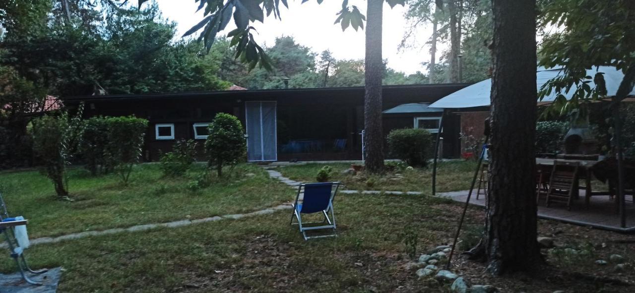 Hotel l'oasi nel bosco Somma Lombardo Esterno foto